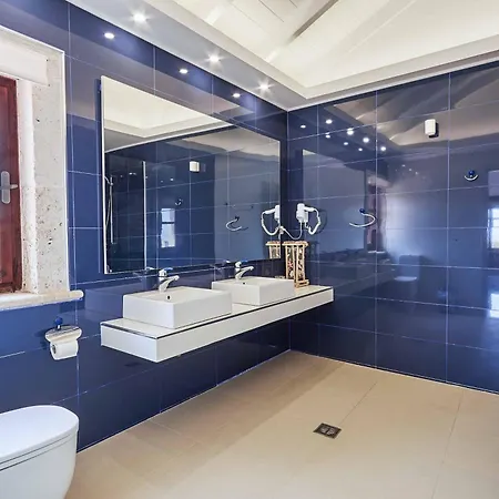 Βίλα St Dennis Μακρύς Γιαλός