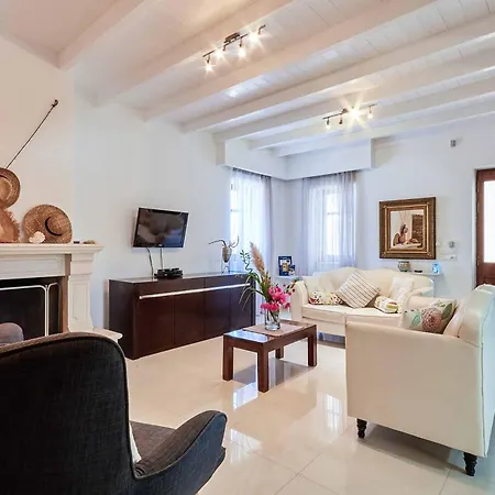 Villa St Dennis
