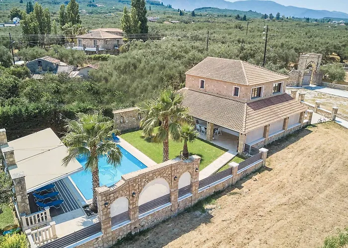 Villa St Dennis *